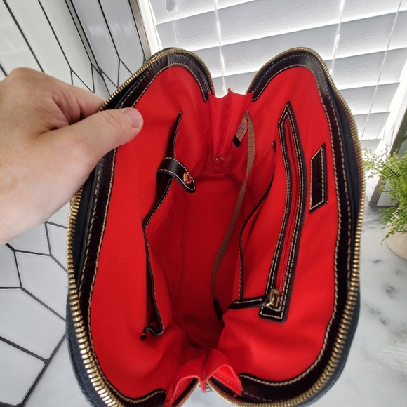 Dooney & Bourke - Picture 6 of 8